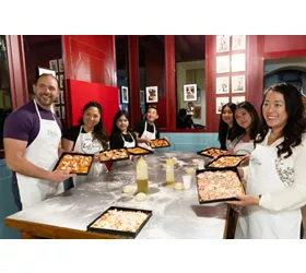 Rome: Tiramisu and Pizza Cooking Class