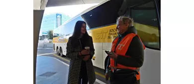 Roma: Trasferimento in autobus di sola andata dalla Stazione Termini all'Aeroporto di Fiumicino