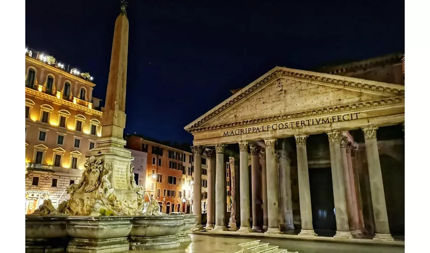 Roma: Visita nocturna en grupo reducido