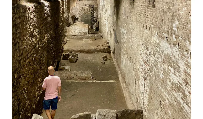 Rome Trastevere: Underground Walking Tour