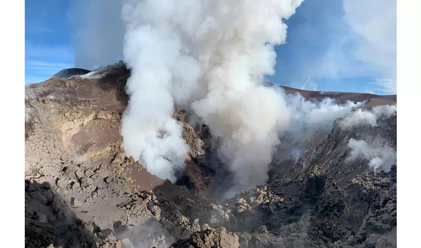 Excursión a la cima del Etna Norte en 4x4 + regreso a pie