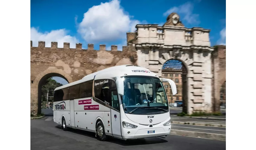 Aeropuerto de Fuimicino: Traslado en autobús de ida a Roma Termini
