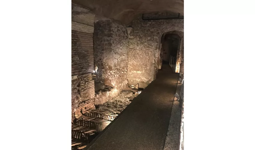 Piazza Navona Underground & The Stadium of Domitian: Exclusive Tour