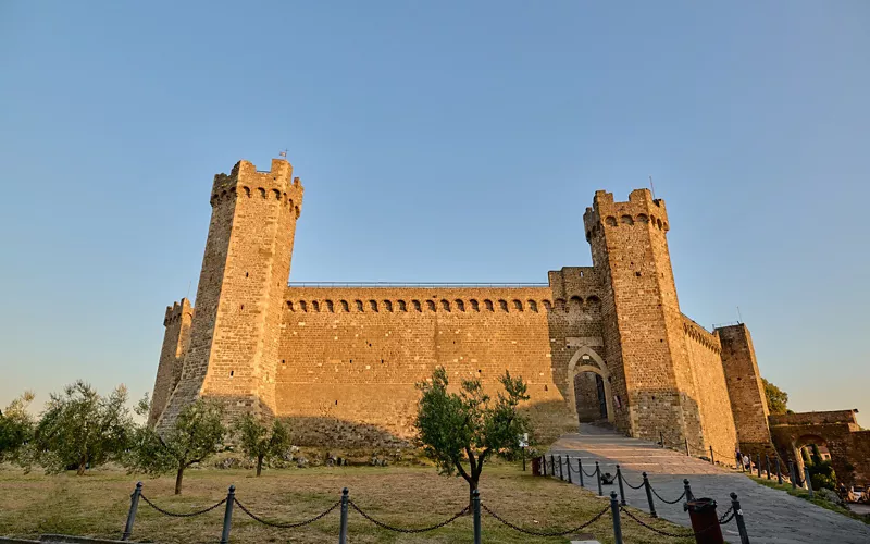La Fortaleza de Montalcino: un bastión entre viñedos e historia
