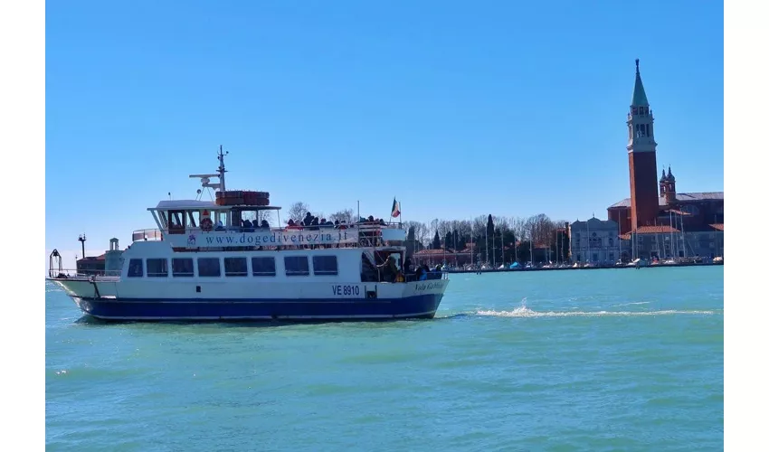 Boat Transfer: Punta Sabbioni to Venice San Marco