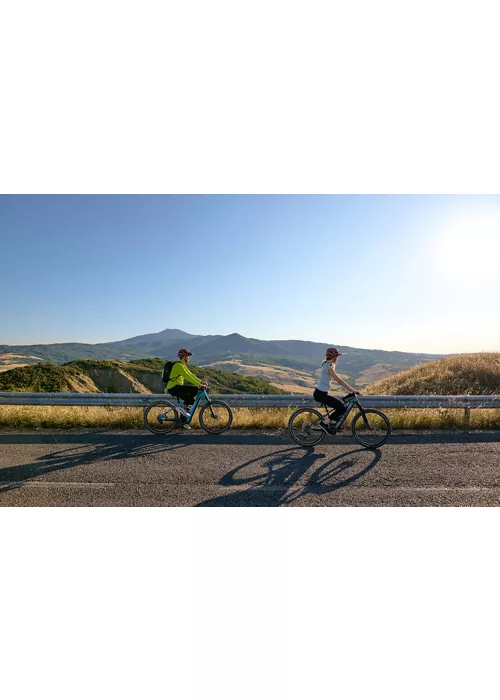 Slow travel in Val d’Orcia: scoprire la Toscana passo dopo passo