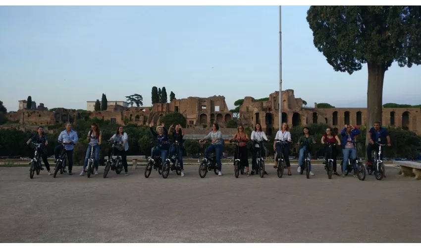 Circo Massimo Roma: Noleggio Hi e-Bike, audioguida + 40 minuti di esperienza virtuale