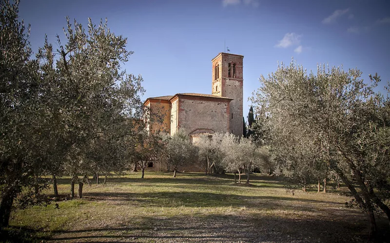 Dove il cinema incontra il romanticismo: Pienza e il Monastero di Sant’Anna in Camprena.