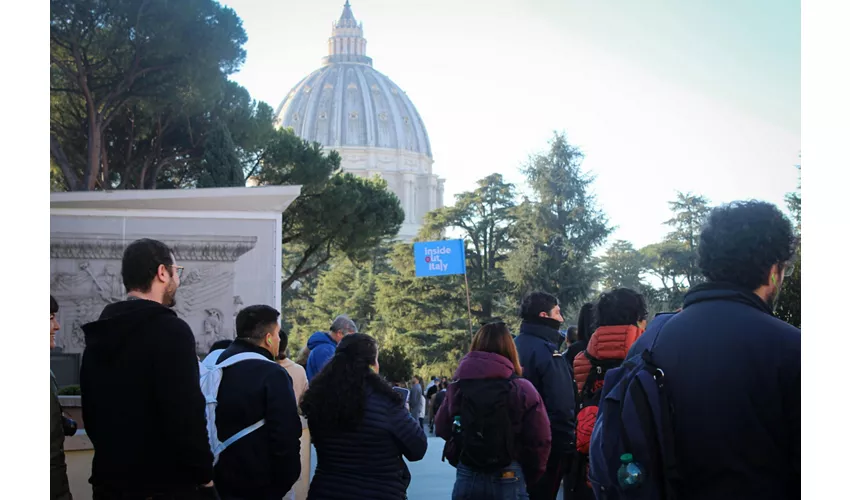 Musei Vaticani e Basilica di San Pietro: Visita veloce + Tour guidato semi-privato