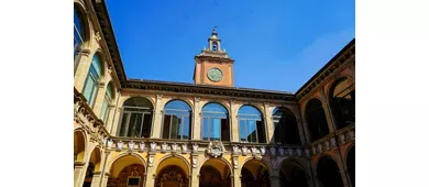 Archiginnasio von Bologna: Fast-Track-Eintritt + Führung + Weinverkostung