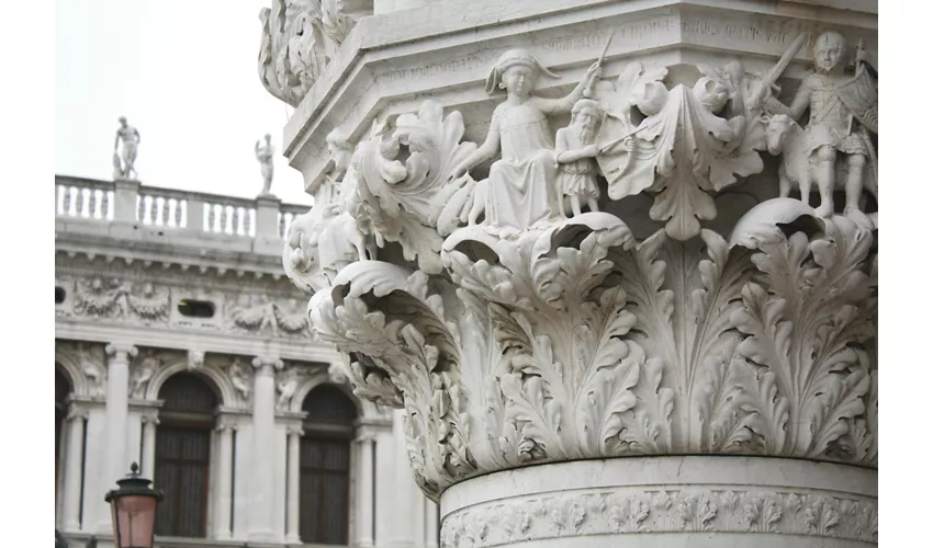 Tour de itinerarios secretos del Palacio Ducal: Acceso rápido