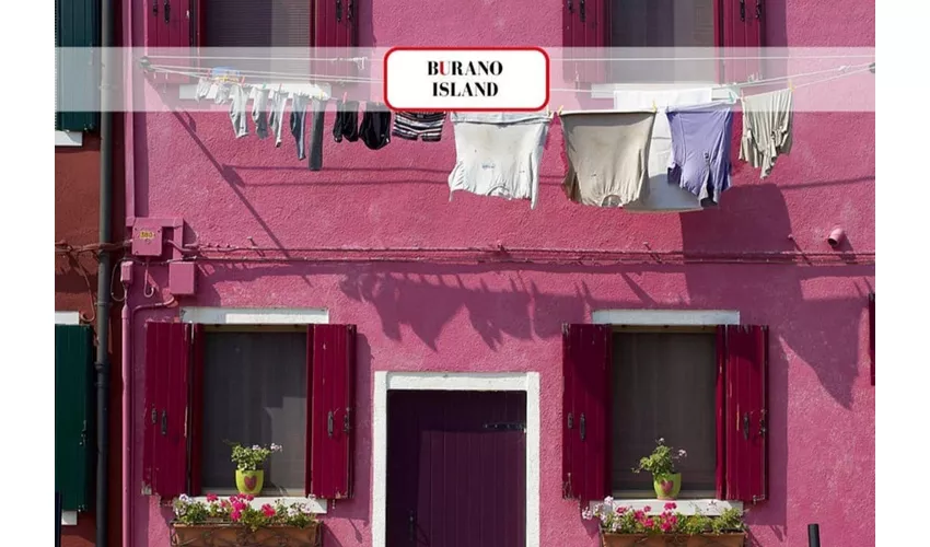 Murano, Burano & Torcello: Geführte Tour in kleiner Gruppe mit einem venezianischen Oldtimerboot