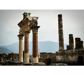 Pompeii: Skip The Line Ticket + Day Trip from Rome