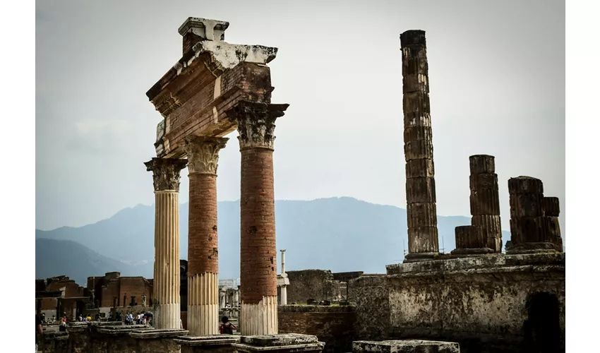 Pompeii: Skip The Line Ticket + Day Trip from Rome
