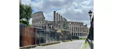 Coliseo, Foro Romano y monte Palatino + Tour guiado exprés
