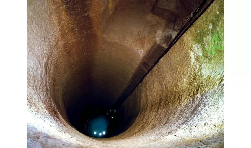 Sistema di Grotte del Pozzo della Cava