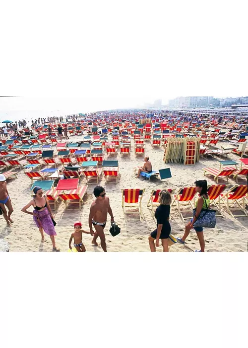 MARE MAGNUM: Da Ferdinando Scianna a Martin Parr
