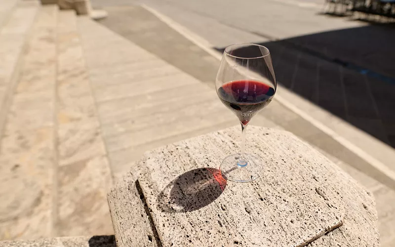 Degustazione e visita: cosa significa vivere il “vino più bello del mondo”.