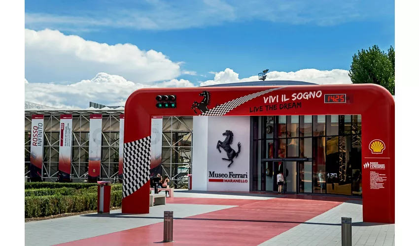 Maranello: Entrada sin colas al Museo Ferrari + Simulador de F1