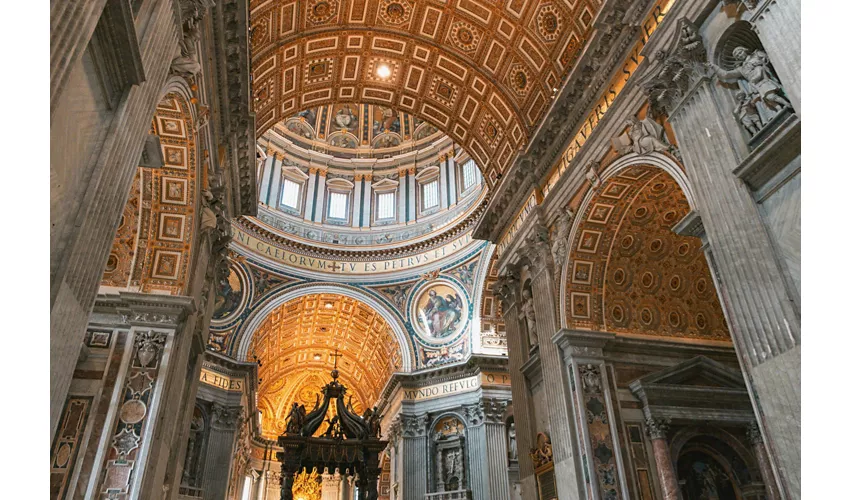 Basilica di San Pietro: Ingresso riservato con scorta + audioguida