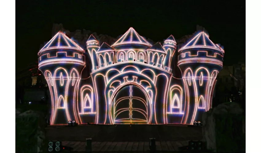MagicLand: Open Date Ticket