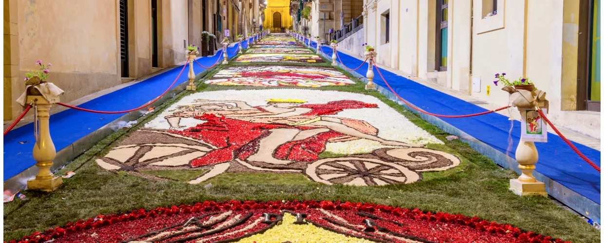 Piazza Mazzini à Noto