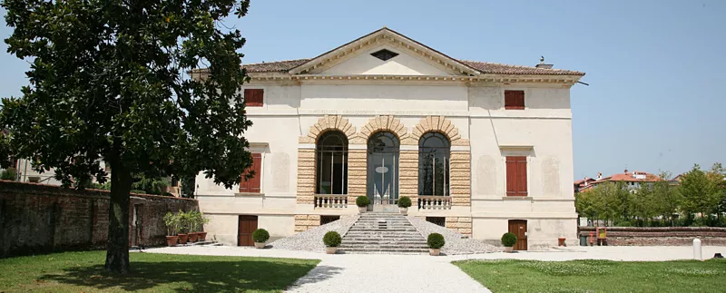 Villa Caldogno and the villas of the Vicenza foothills