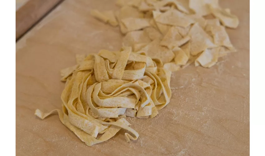Rome: Spritz & Pasta Making Class