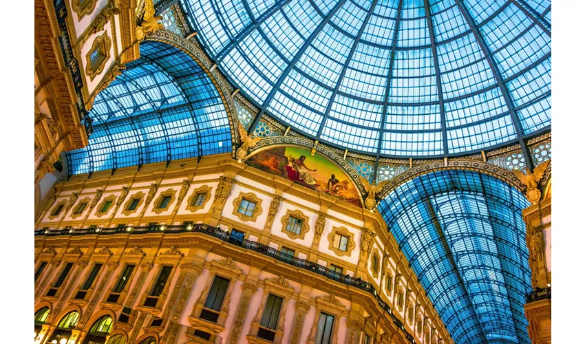 Milan: Small Group Walking Tour