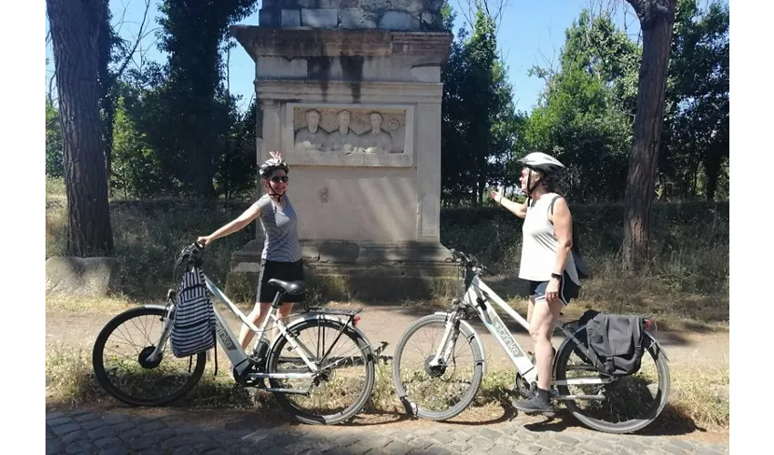 Via Appia: Tour in E-Bike da Appia al Lago di Castel Gandolfo