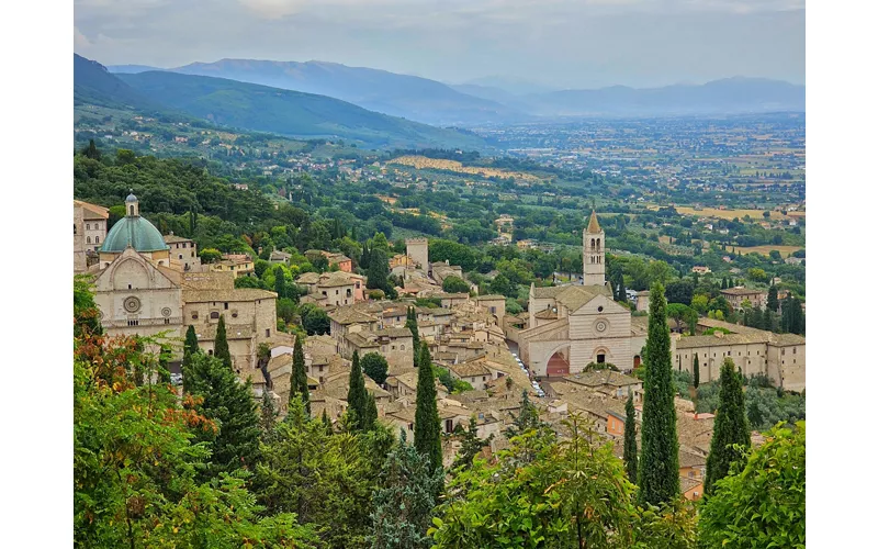 Un cammino tra natura, borghi e spiritualità