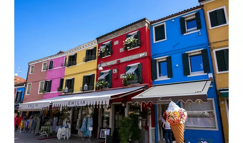 Murano & Burano Island: Guided Boat Tour + Roundtrip Transfer