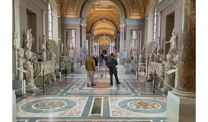 Musei Vaticani e Cappella Sistina: Biglietto Fast Track + Tour guidato