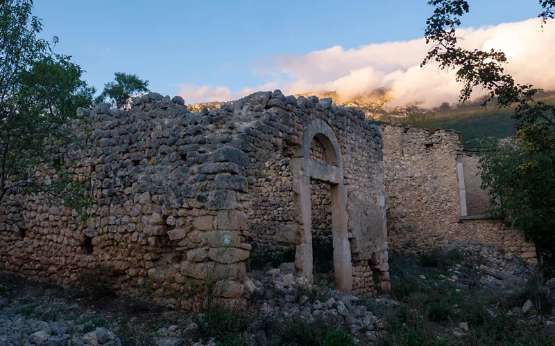 Ofena: borghi abbandonati e panorami meravigliosi