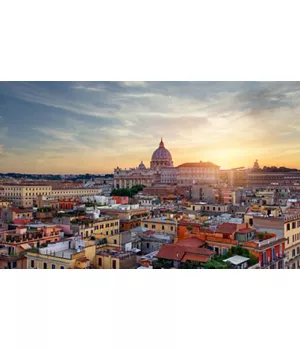 Vista su Roma e Città del Vaticano al tramonto