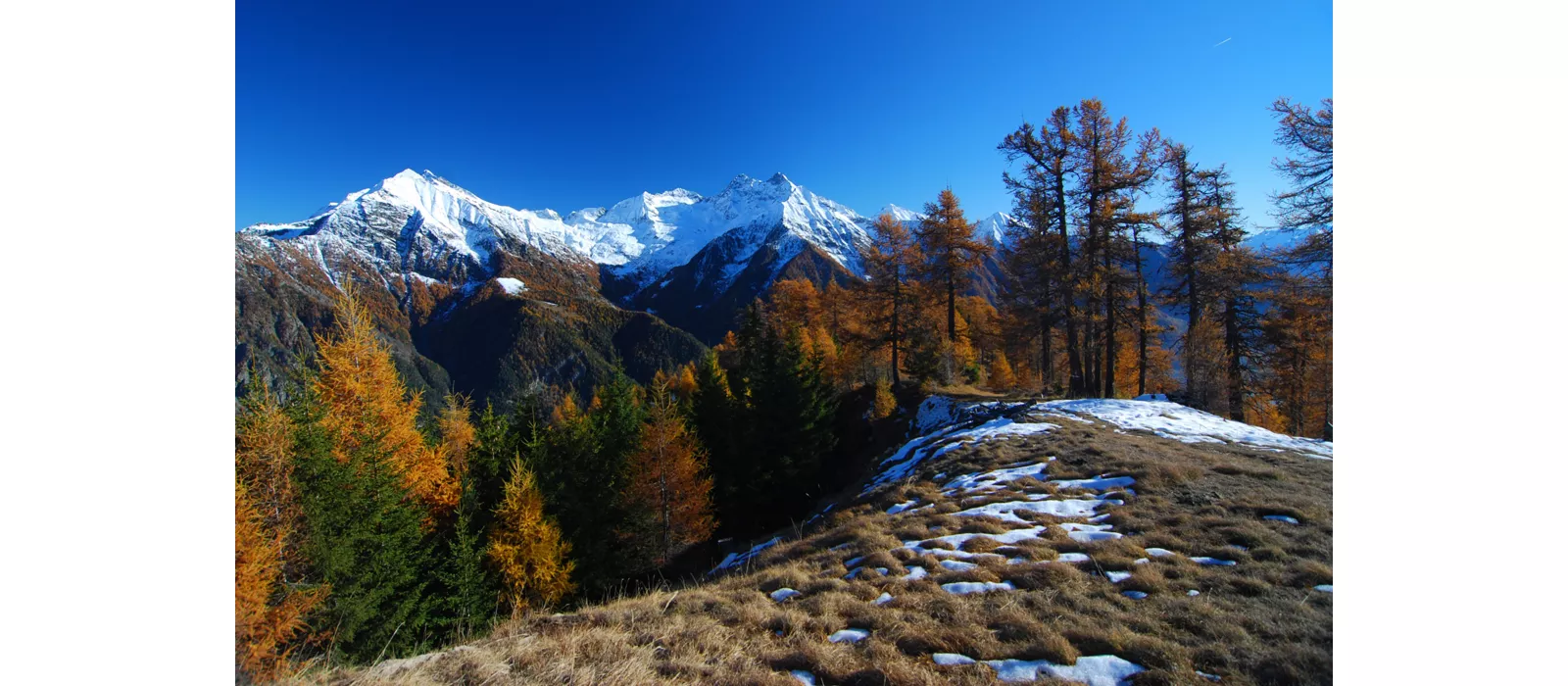 The Ayas Valley all year round, from castles to alpine sports