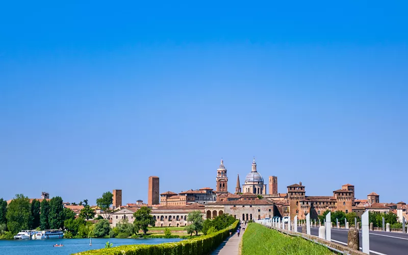 sunday on the mincio cycle path massibona in mantova