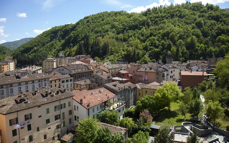 Thermal spa treatment in a relaxing valley