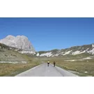 Recorriendo los Abruzos en bicicleta de Castel del Monte a Campo Imperatore