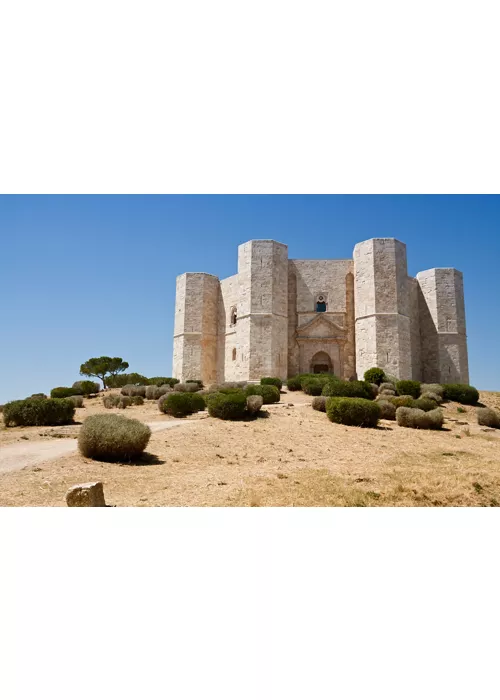 En la corte de Federico II de Suabia, entre la Tierra de Bari y Castel del Monte