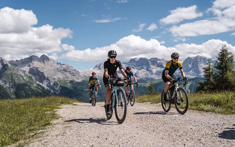 Expérience des Dolomites en mode gravel alpin à Monte Vigo
