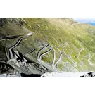 Escalader les Alpes rhétiques à vélo, de Prato allo Stelvio au col du Stelvio