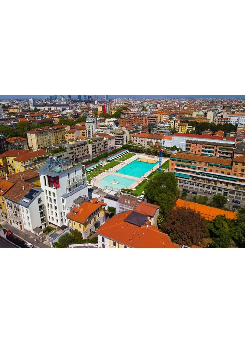 Los Baños Misteriosos, la piscina-teatro más exclusiva de Milán, un oasis en el verano metropolitano