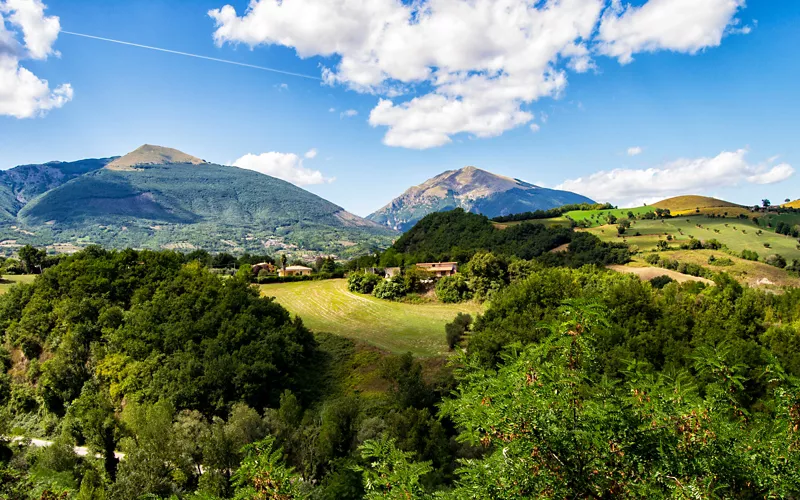 From Campli to Teramo, between the mountains and the Adriatic coast