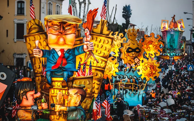 Die Umzüge der allegorischen Wagen