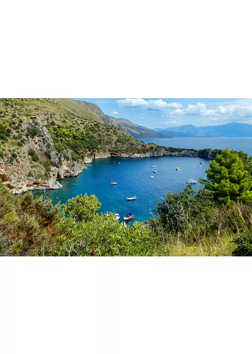 Green and blue Cilento: from the National Park to the cobalt blue sea