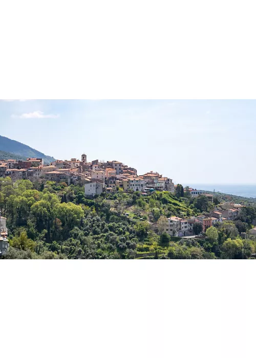 Cori : un écrin au milieu des monts Lépins