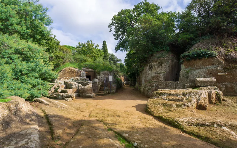 What are the necropolises of Tarquinia and Cerveteri and where are they located?