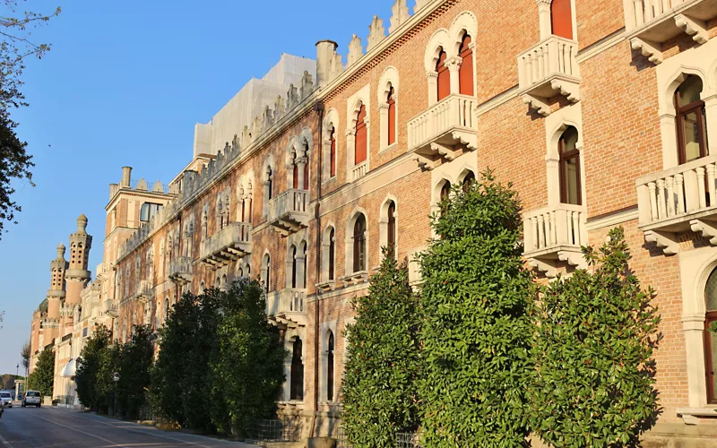 Del hotel al plató de cine