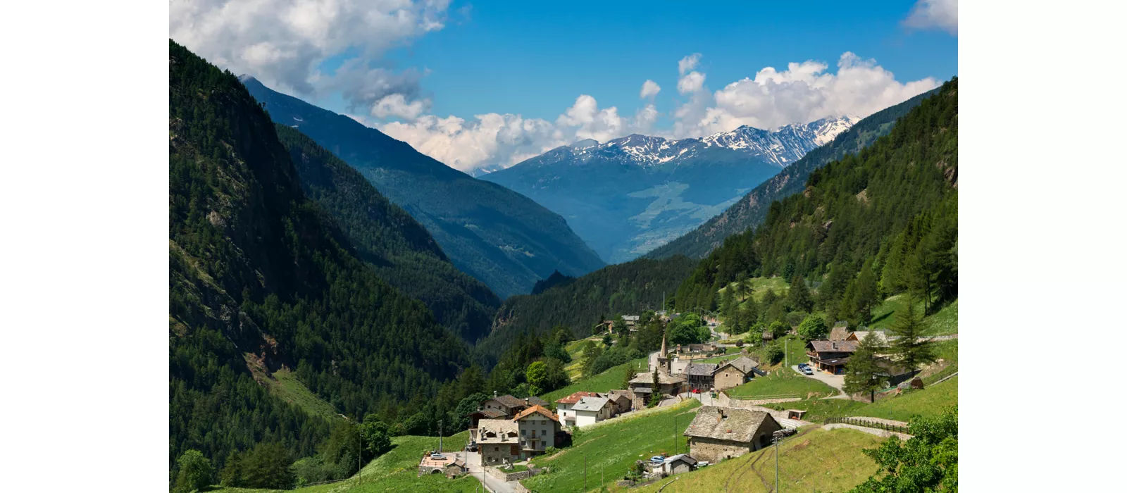 From Aosta to Fenis: the valleys by bike